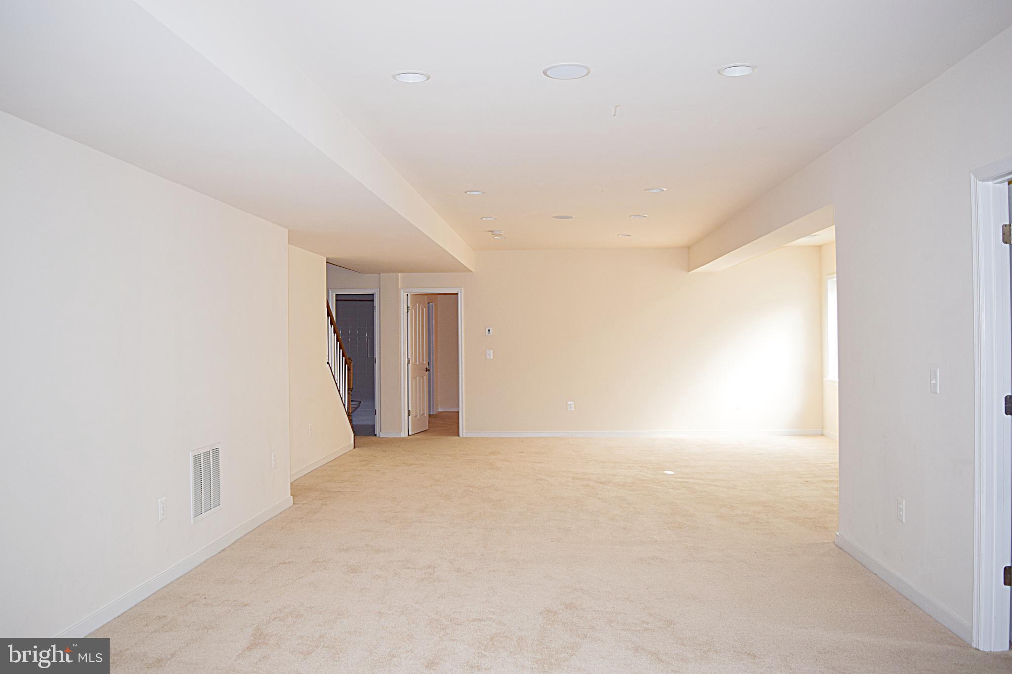 HILLS OF AQUIA - Residential