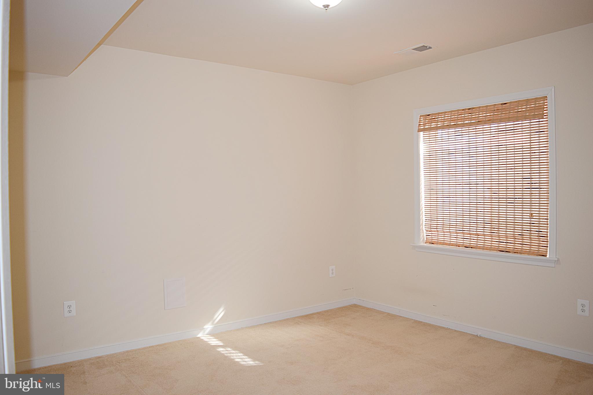 HILLS OF AQUIA - Residential