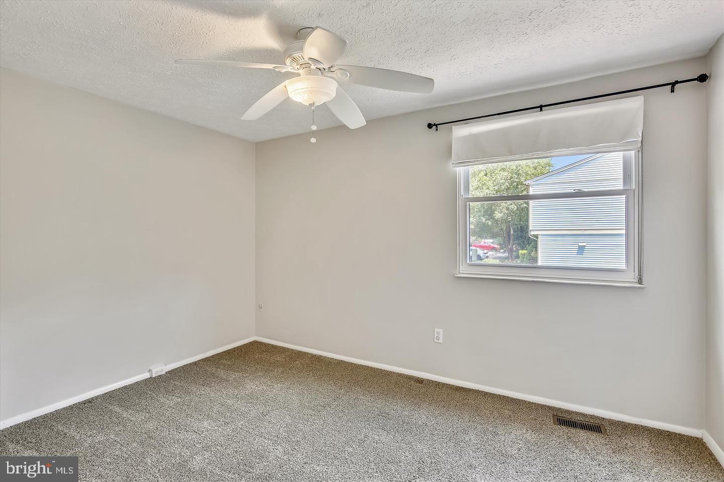 GUNNERS LAKE VILLAGE - Residential Lease