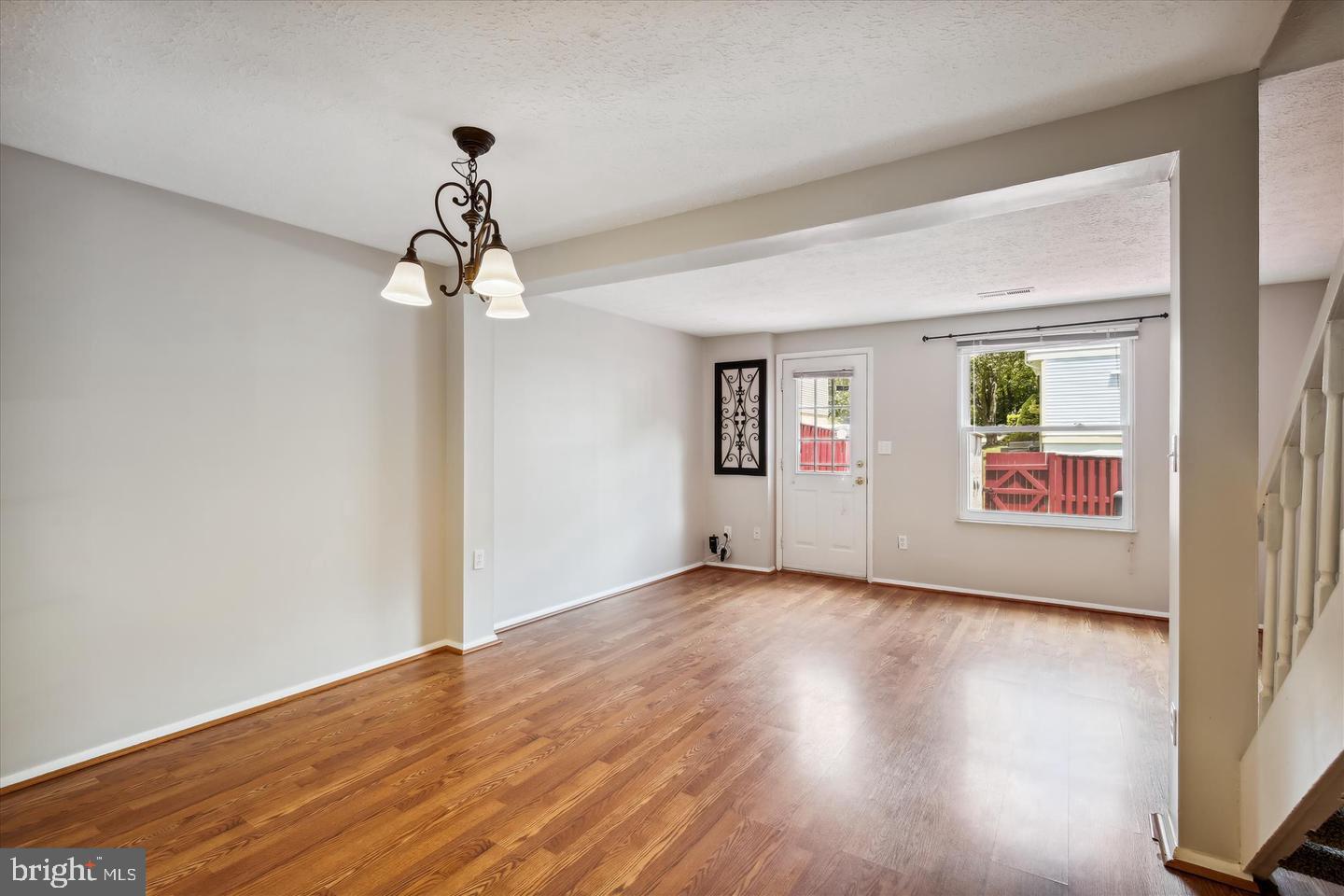 GUNNERS LAKE VILLAGE - Residential Lease