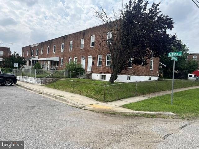 4 BALLMAN COURT