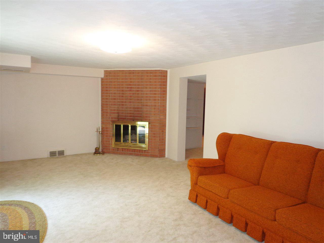 HAINES ACRES - Residential