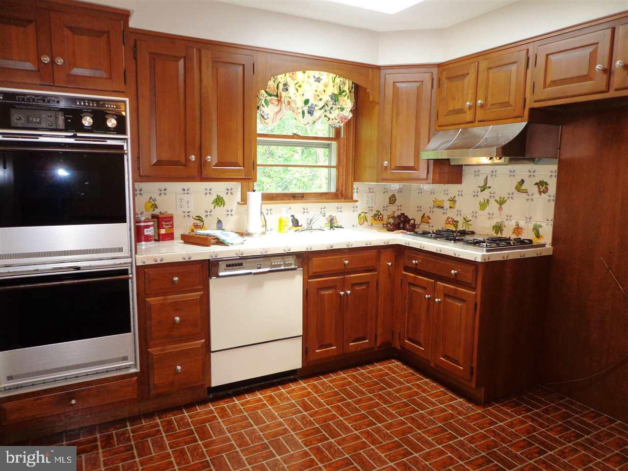 HAINES ACRES - Residential