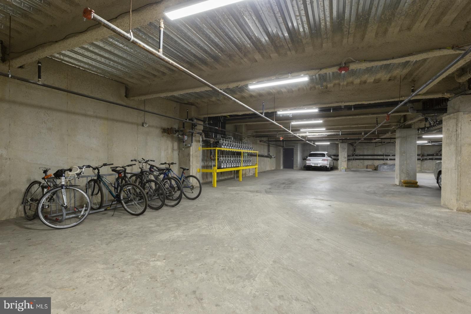 FISHTOWN - Residential Lease