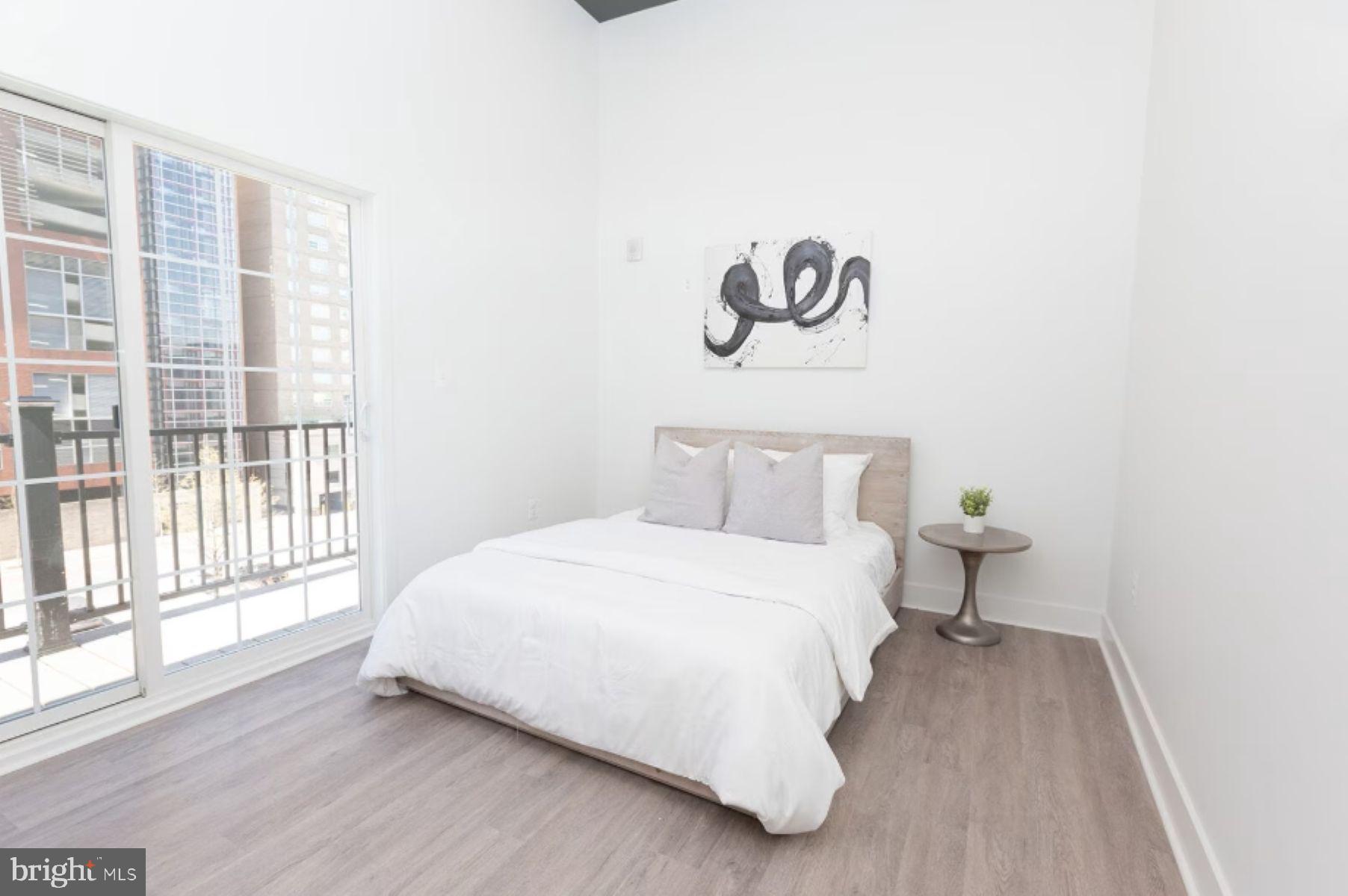 MOUNT VERNON PLACE HISTORIC DISTRICT - Residential Lease