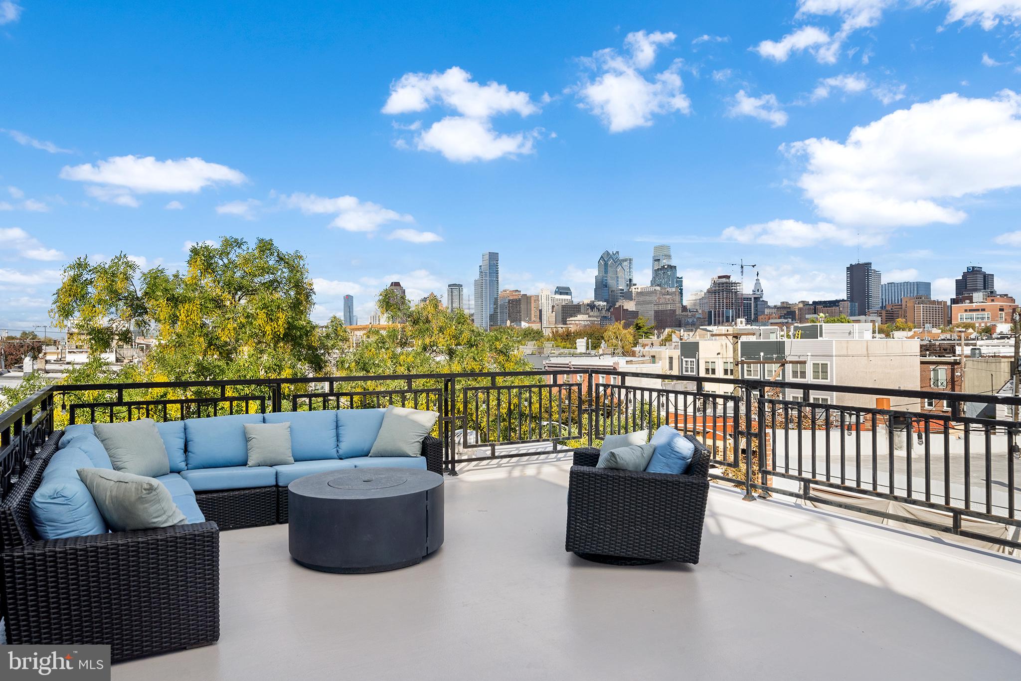 BELLA VISTA - Residential