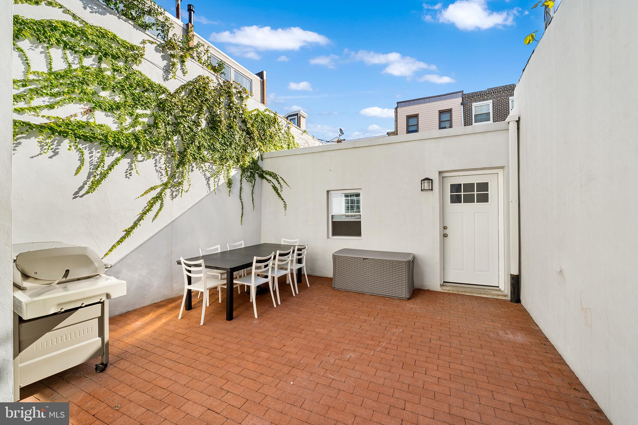 BELLA VISTA - Residential