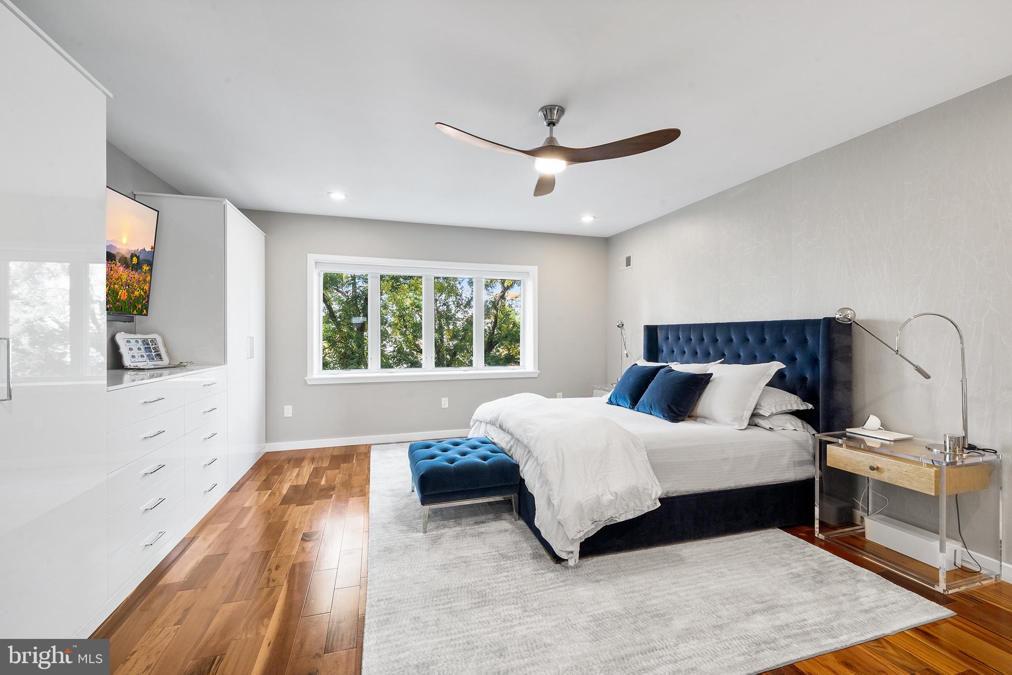 BELLA VISTA - Residential