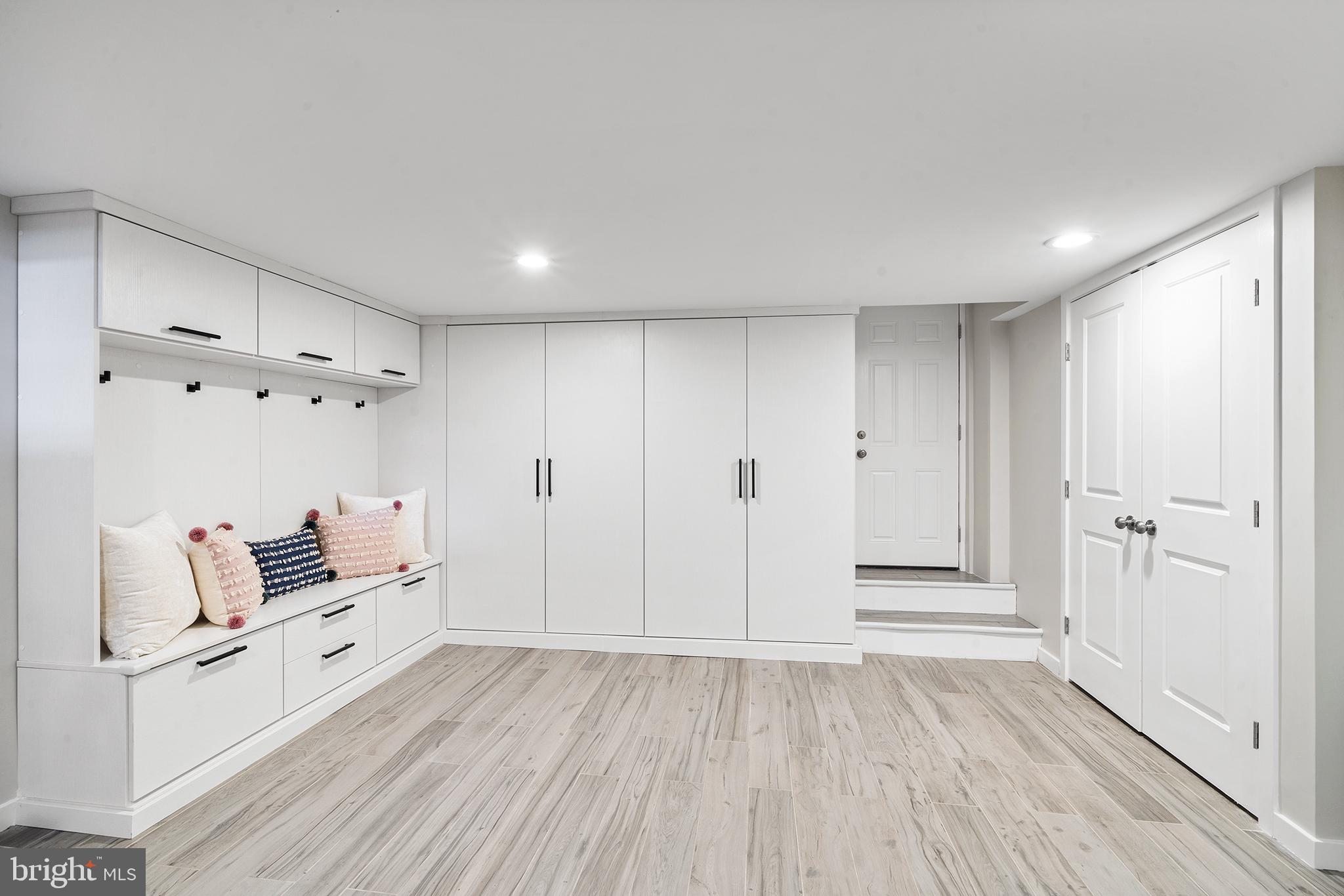 BELLA VISTA - Residential