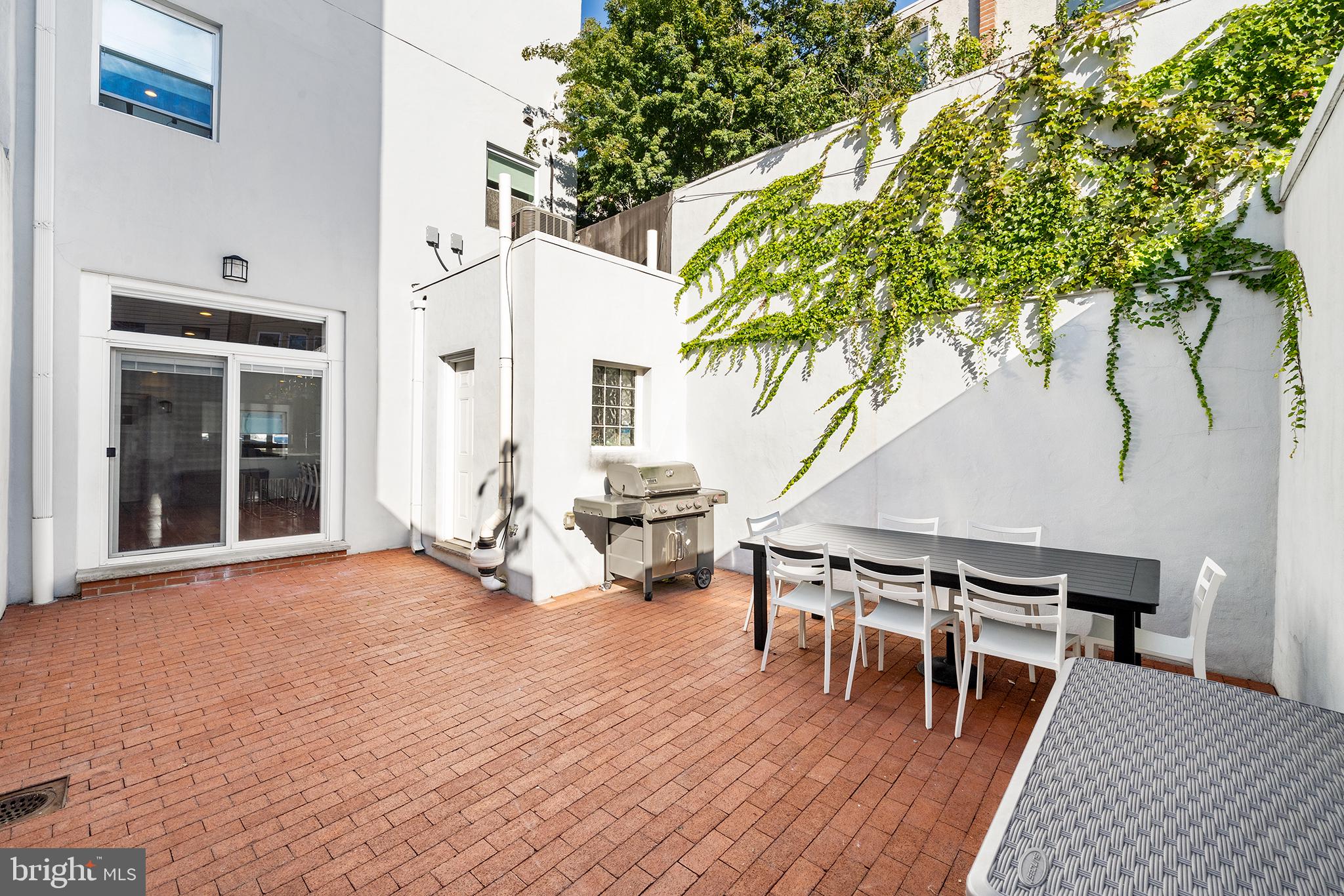 BELLA VISTA - Residential