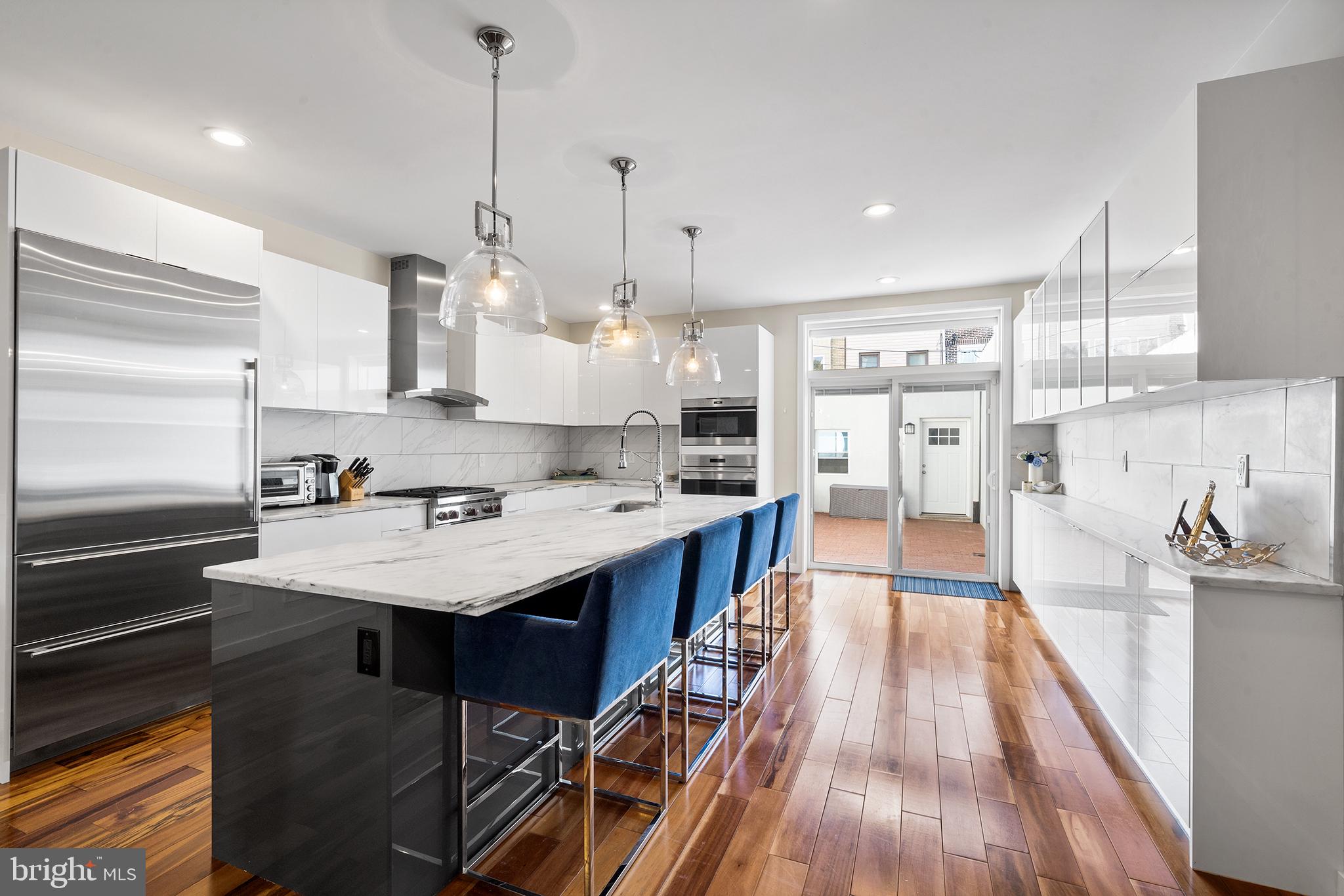 BELLA VISTA - Residential