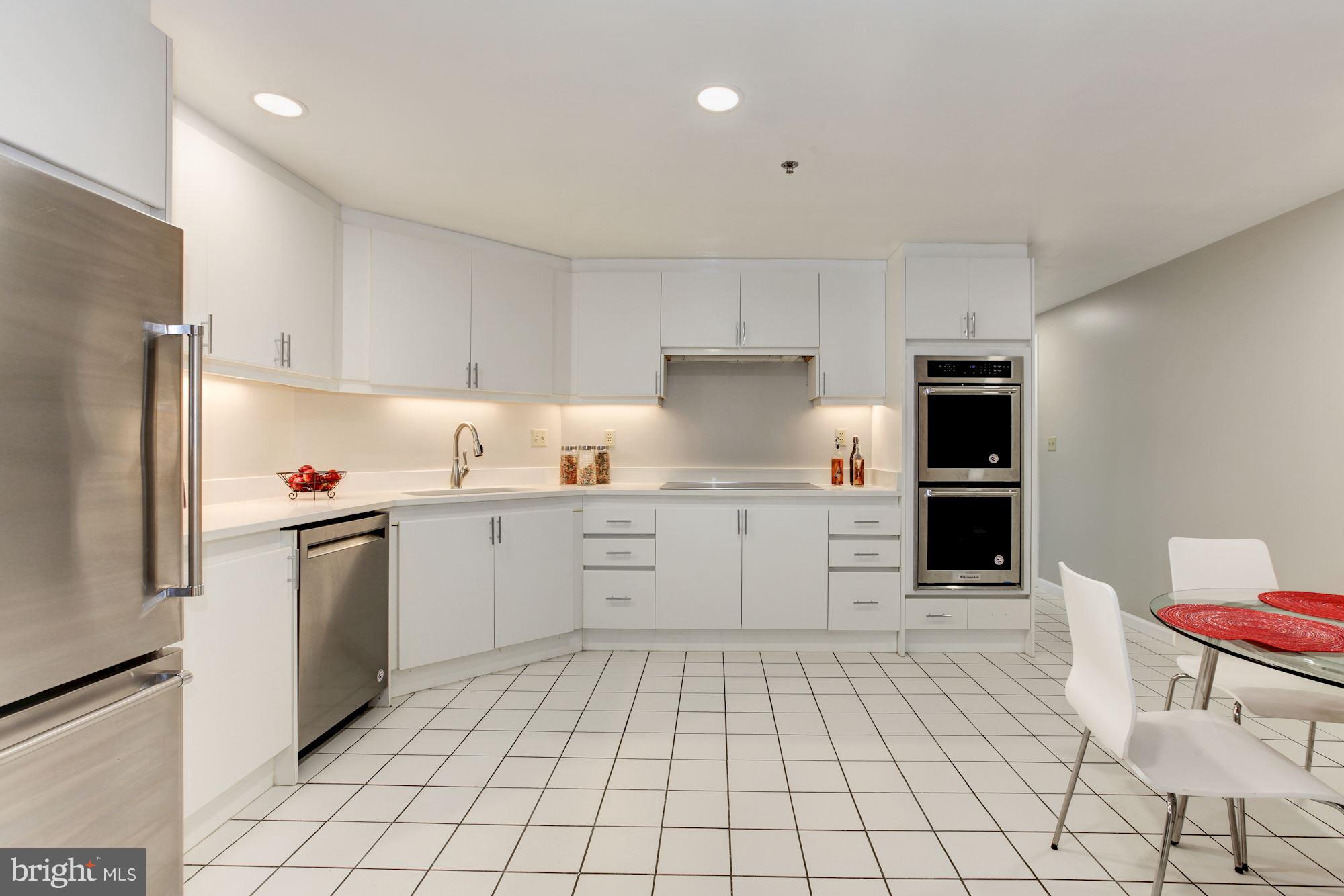 SOMERSET HOUSE - Residential