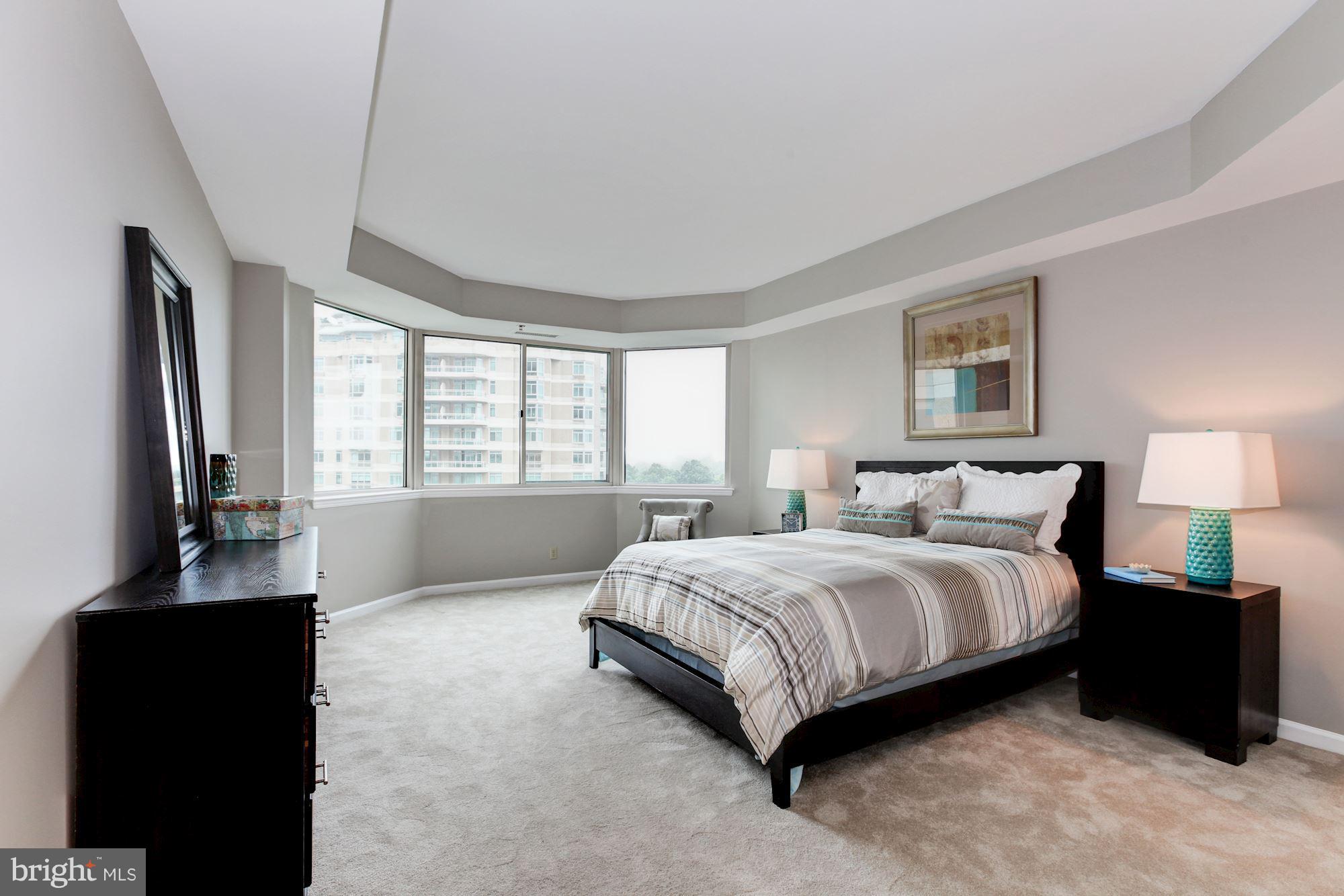 SOMERSET HOUSE - Residential