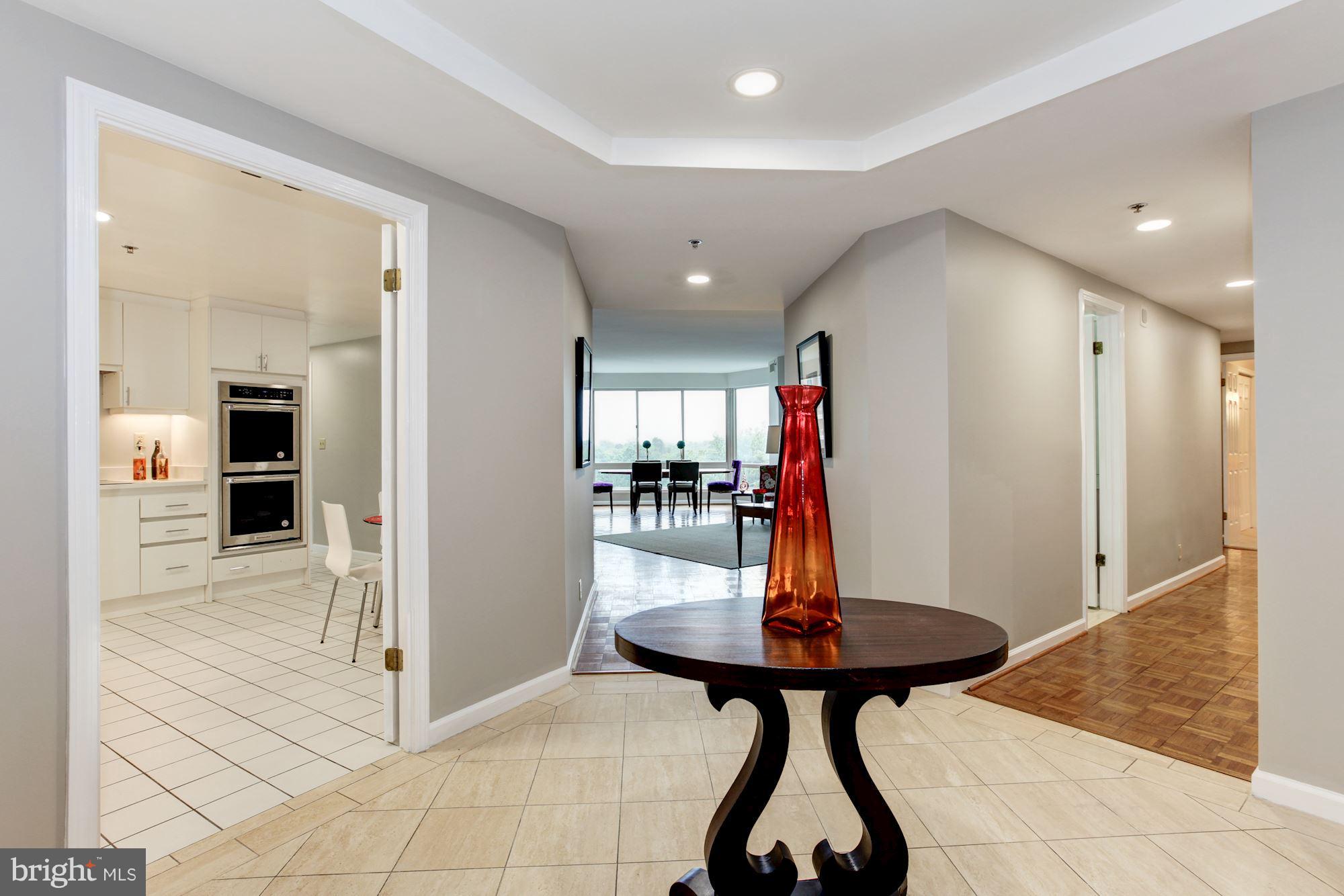 SOMERSET HOUSE - Residential