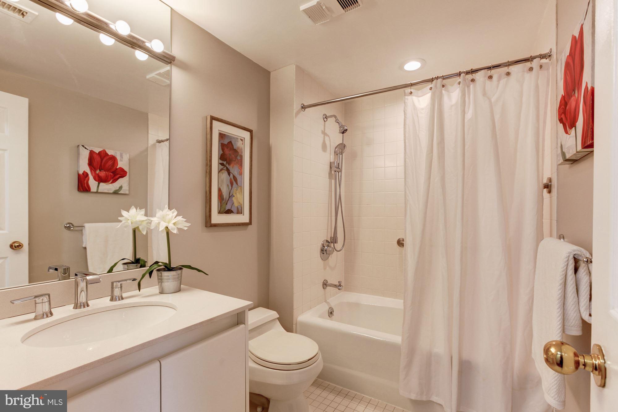 SOMERSET HOUSE - Residential