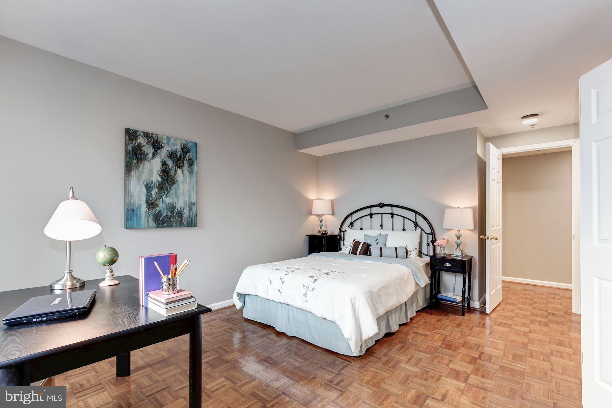 SOMERSET HOUSE - Residential