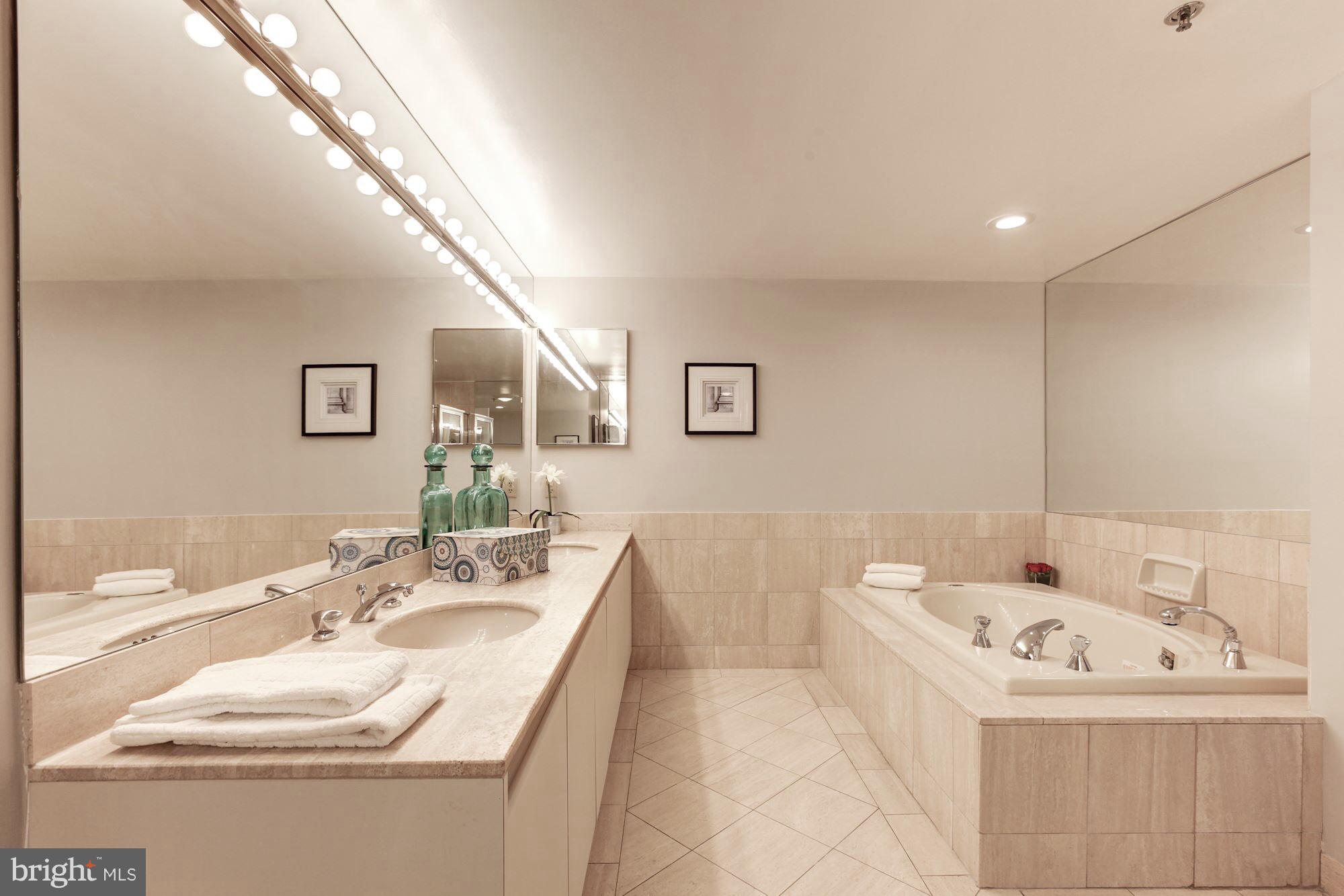 SOMERSET HOUSE - Residential