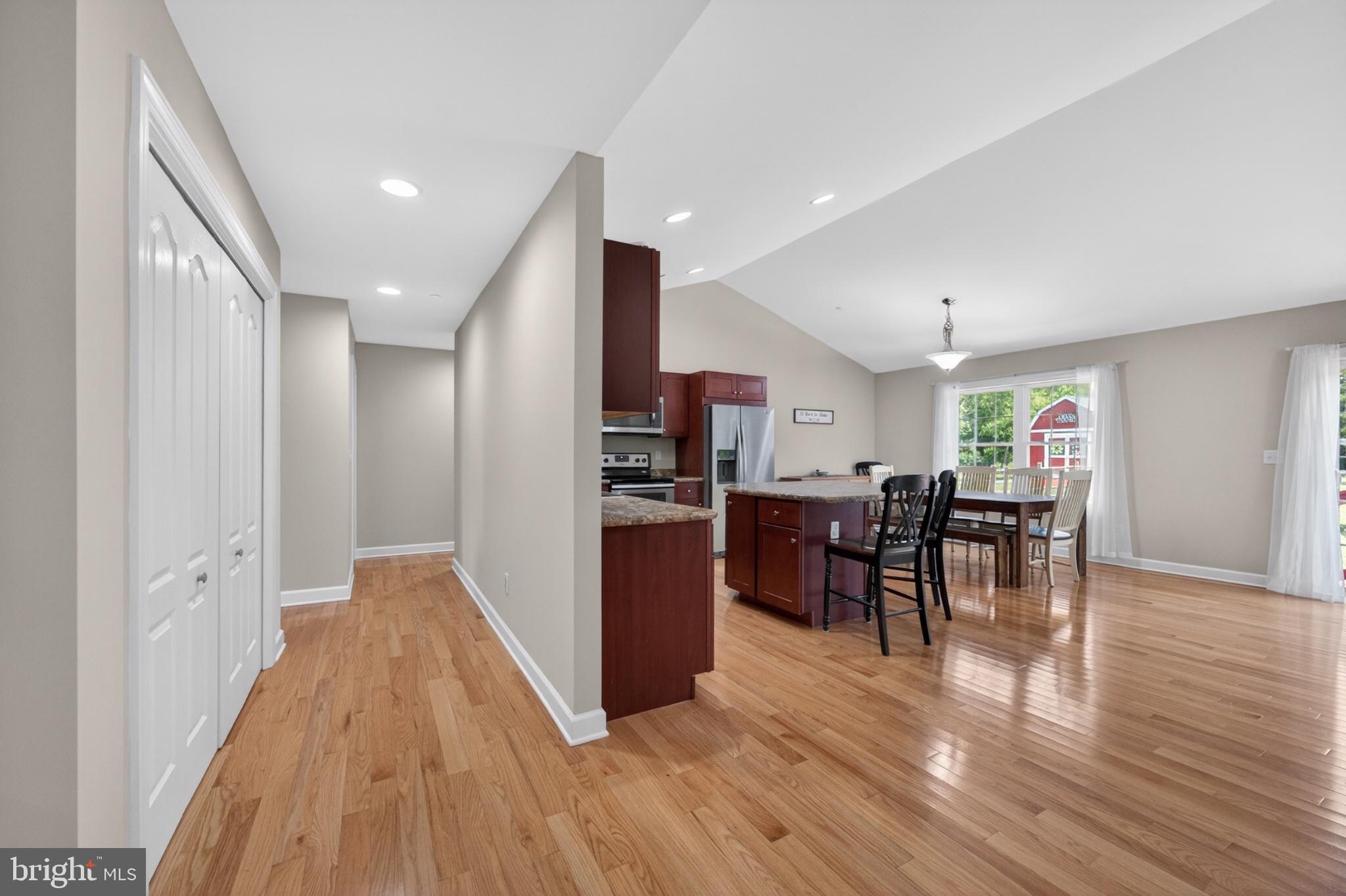 MAGNOLIA HILL - Residential