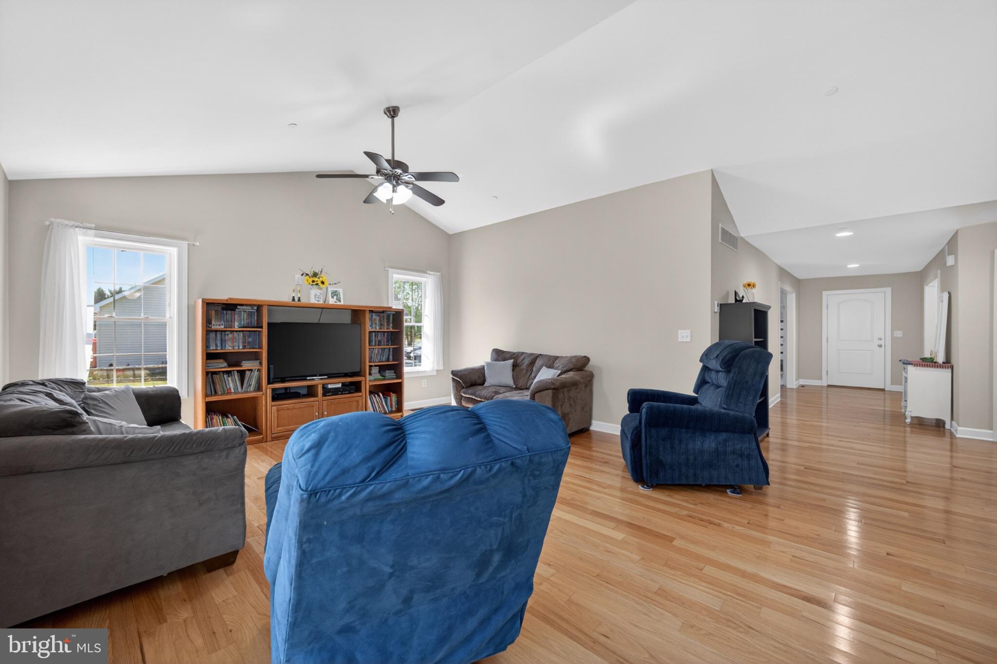 MAGNOLIA HILL - Residential