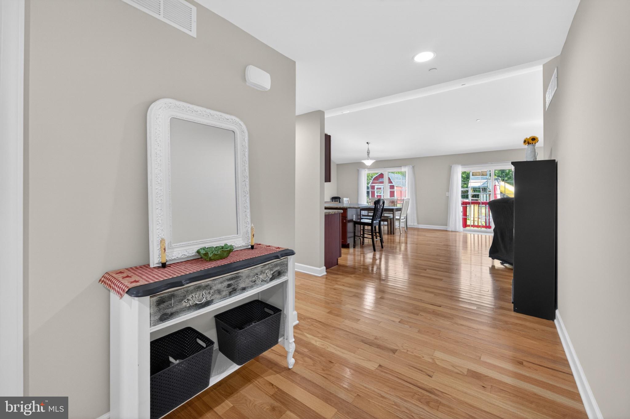 MAGNOLIA HILL - Residential