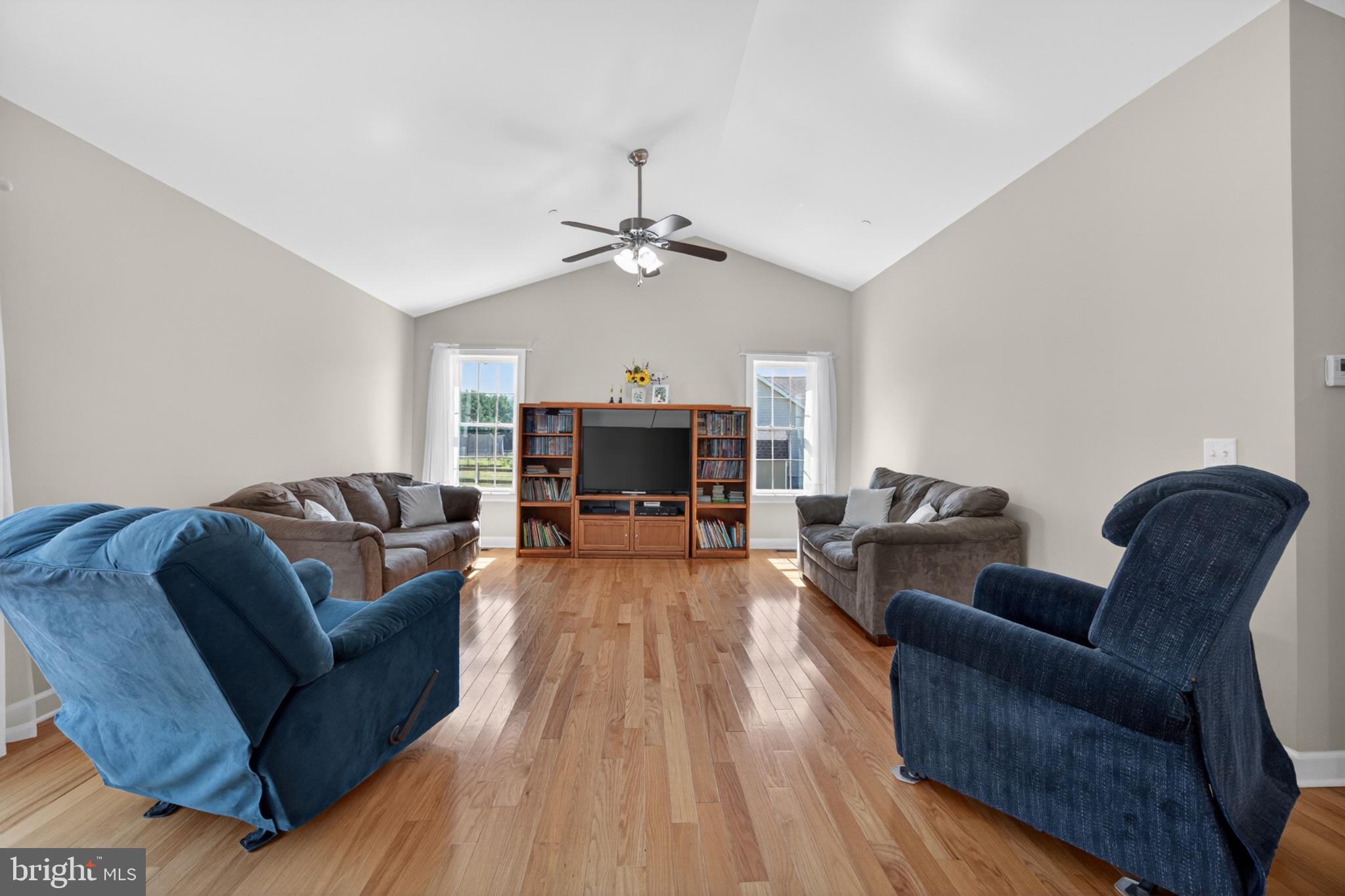 MAGNOLIA HILL - Residential