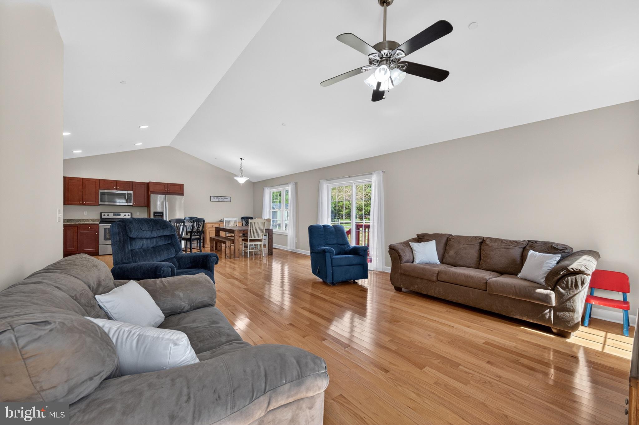 MAGNOLIA HILL - Residential