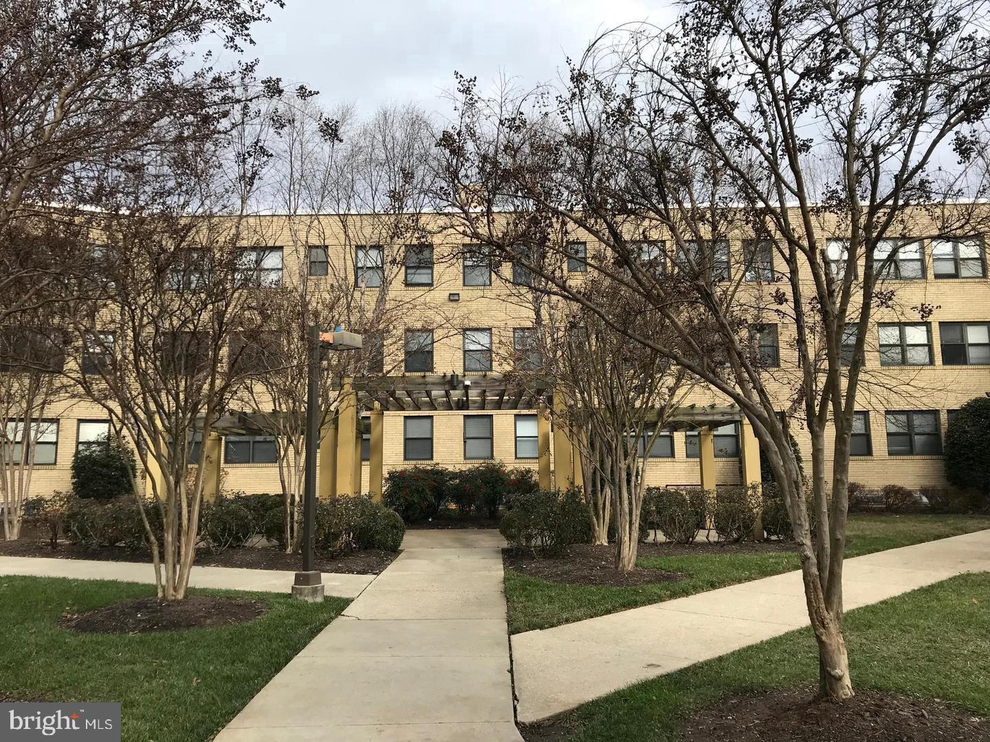 Photo 1 of 8 — 212 OAKWOOD STREET SE B2, WASHINGTON, DC 20032