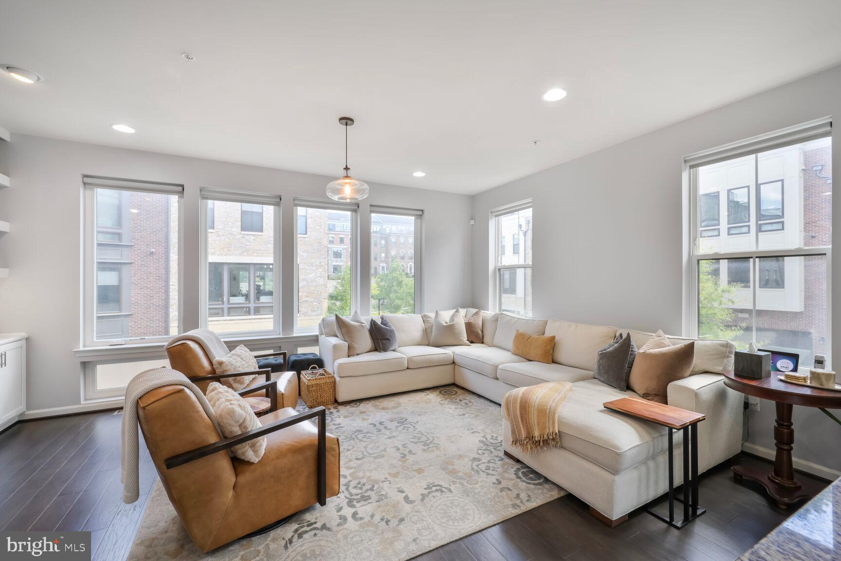 515 RIVERSAIL LANE 430