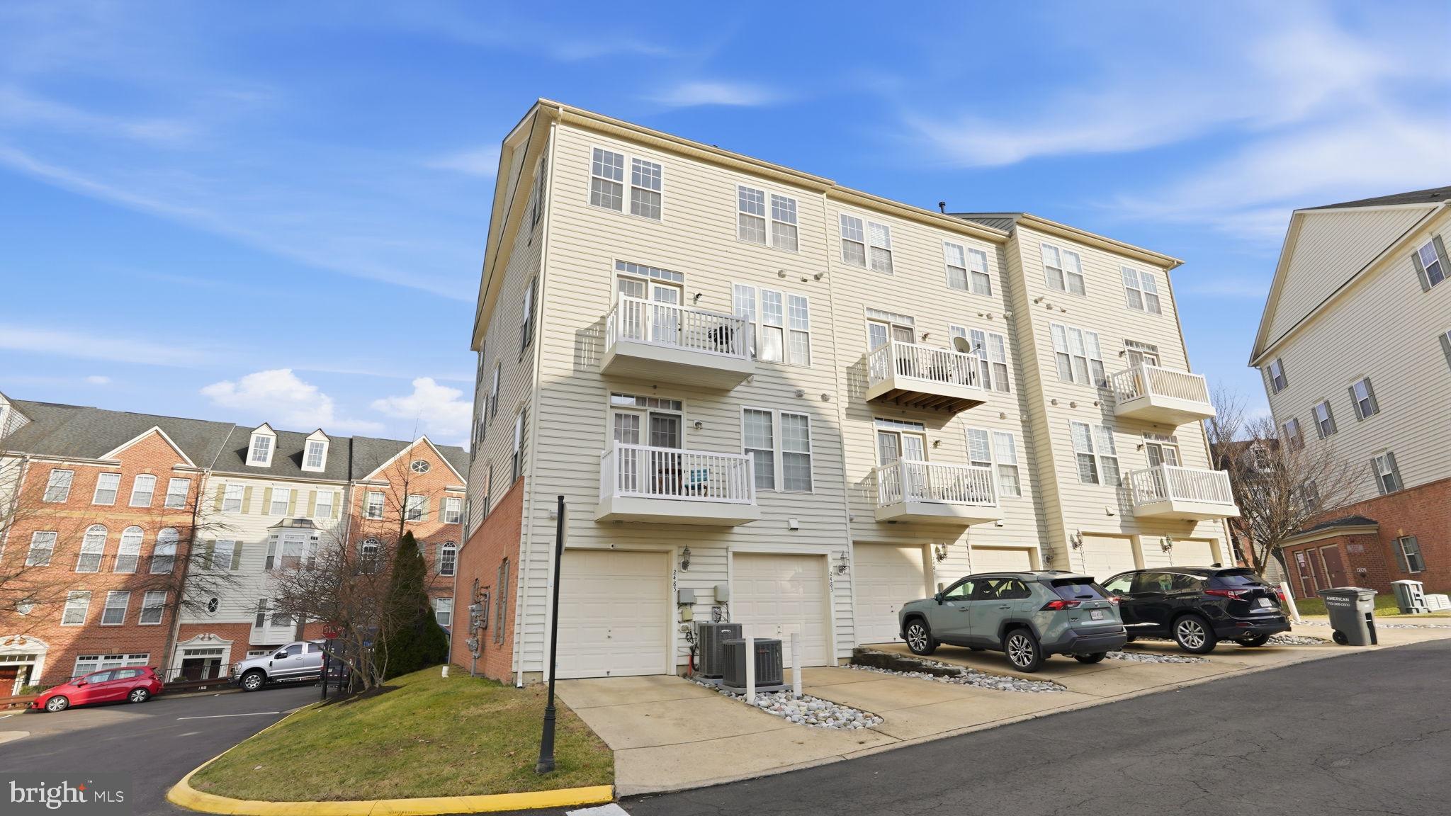 2483 EASTBOURNE DRIVE