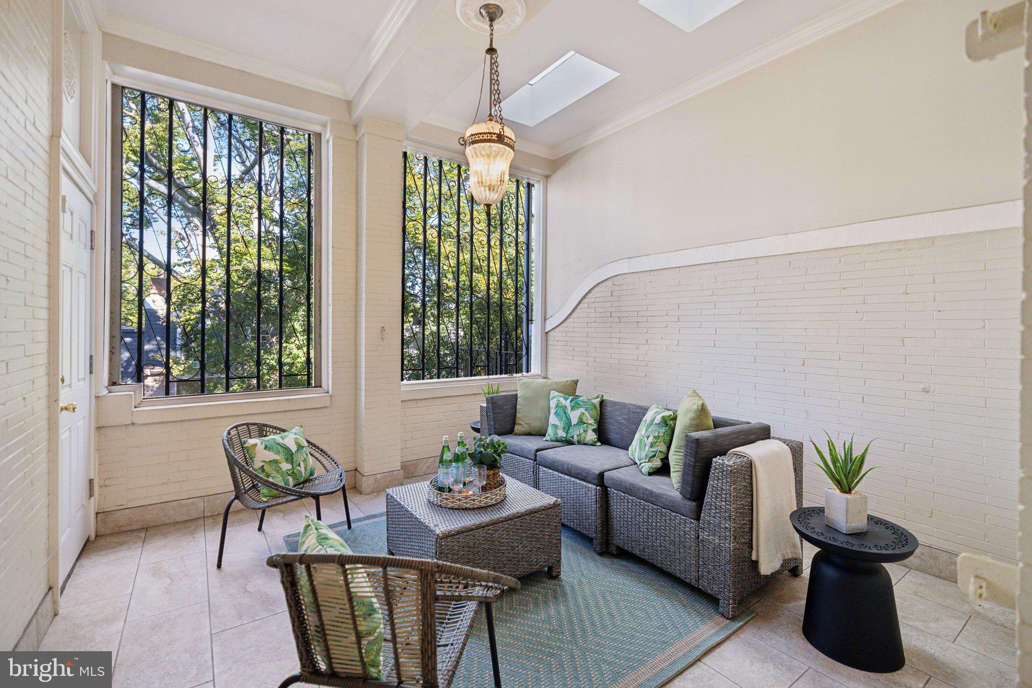 WOODLEY PARK - Residential