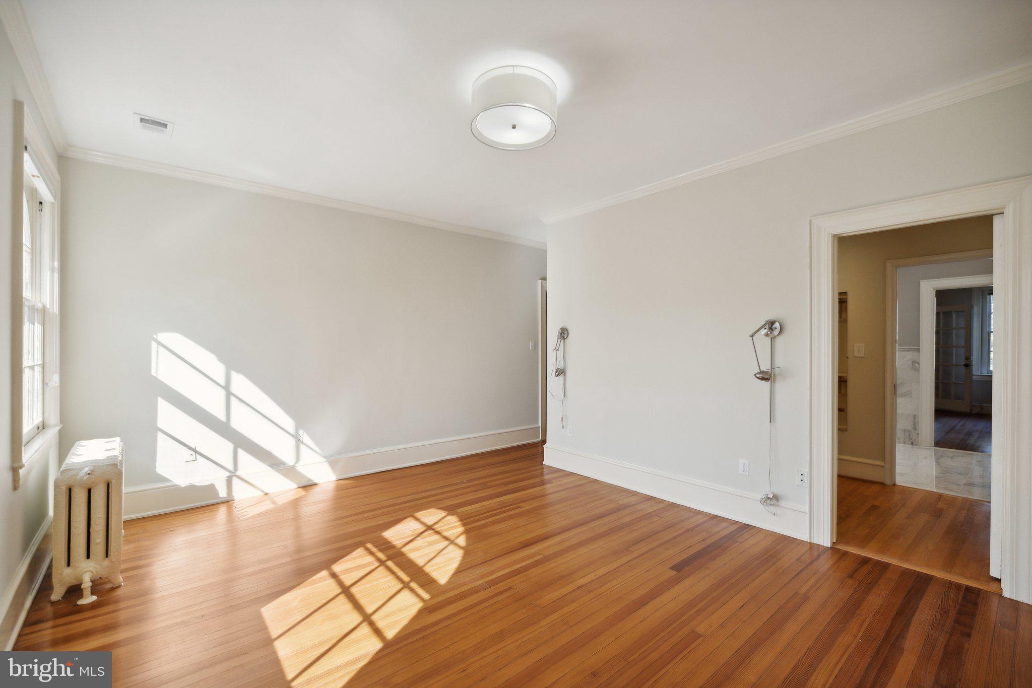 WOODLEY PARK - Residential