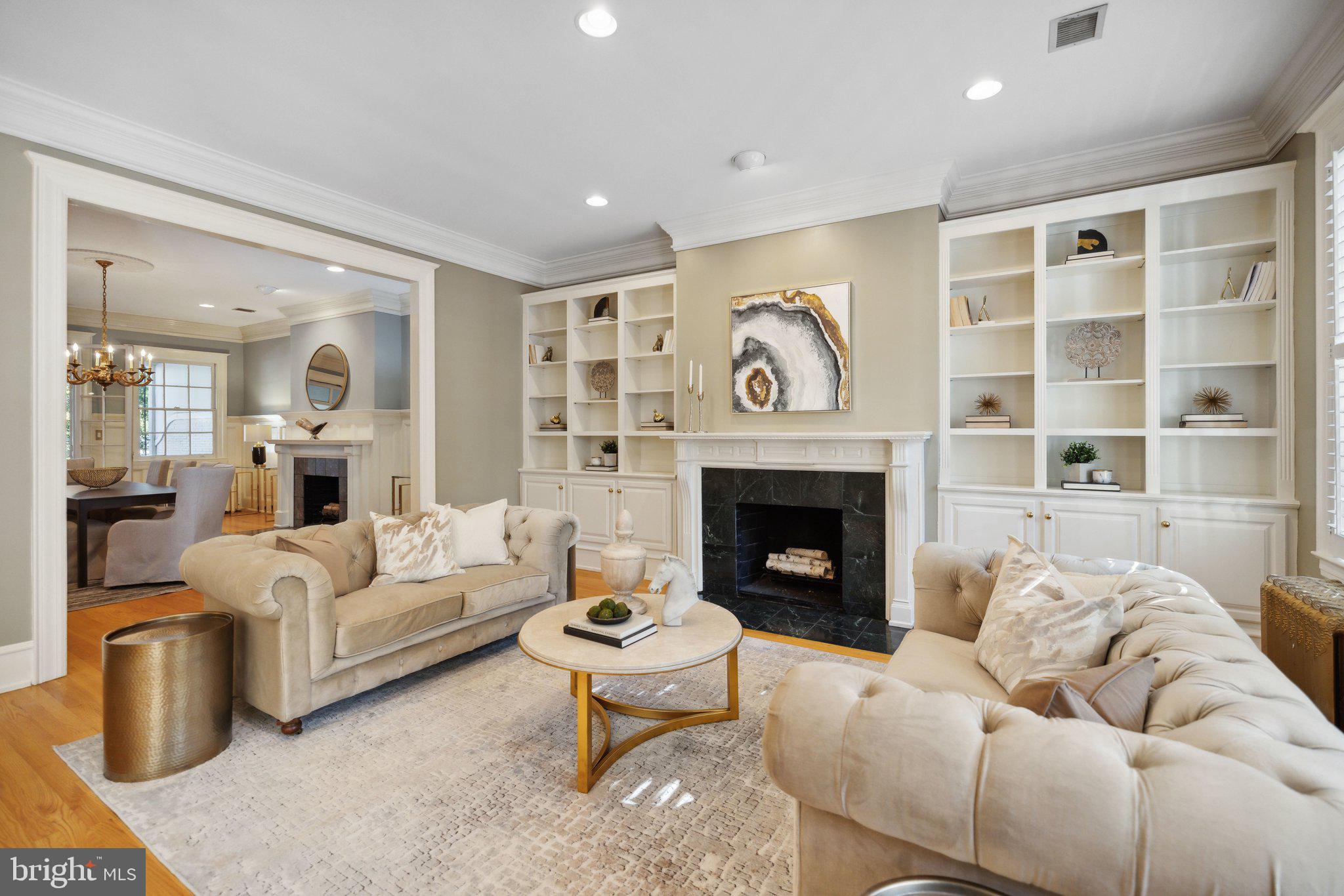 WOODLEY PARK - Residential