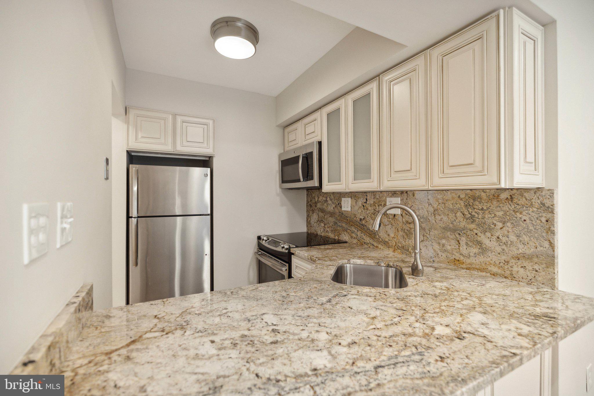 WOODLEY PARK - Residential