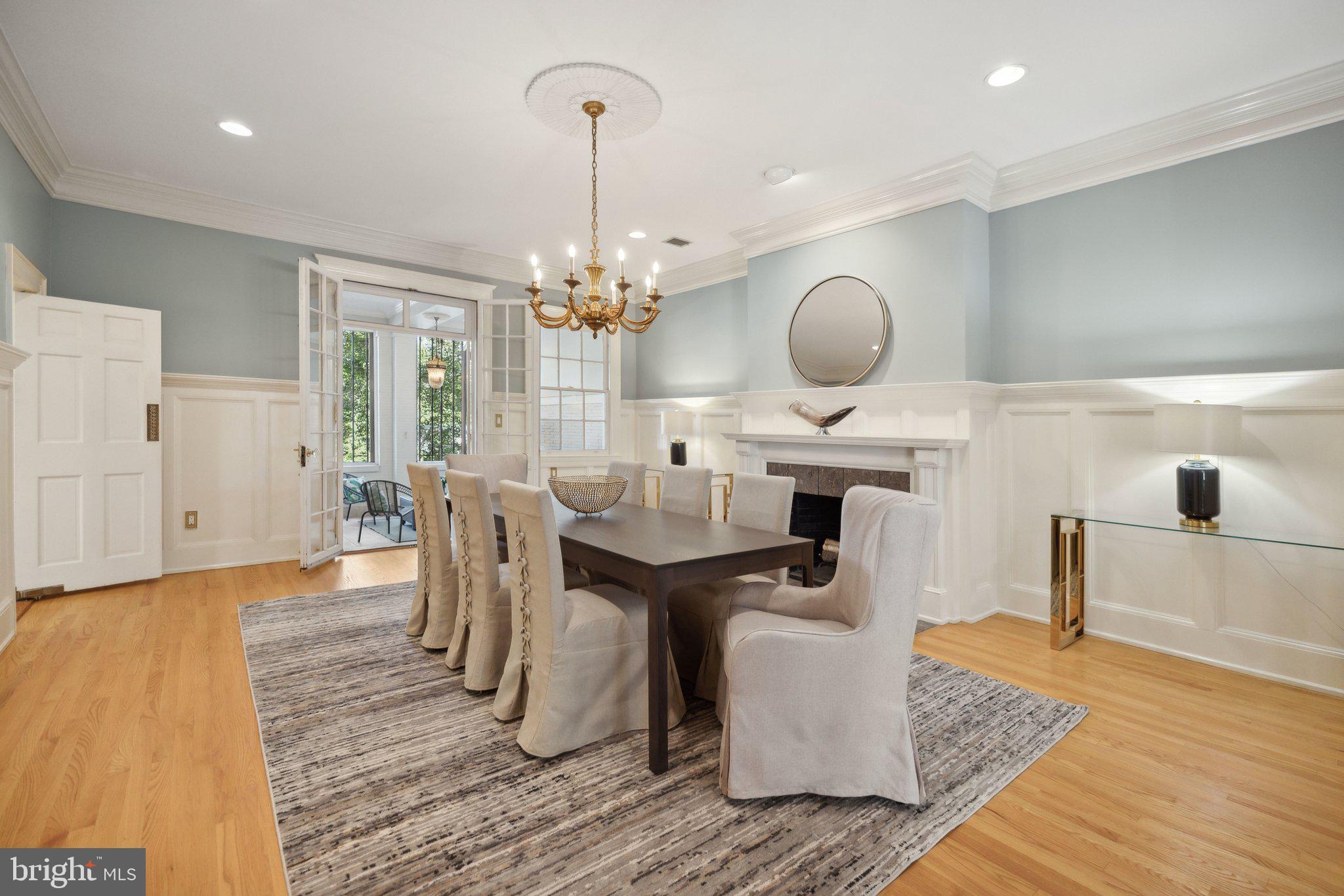 WOODLEY PARK - Residential