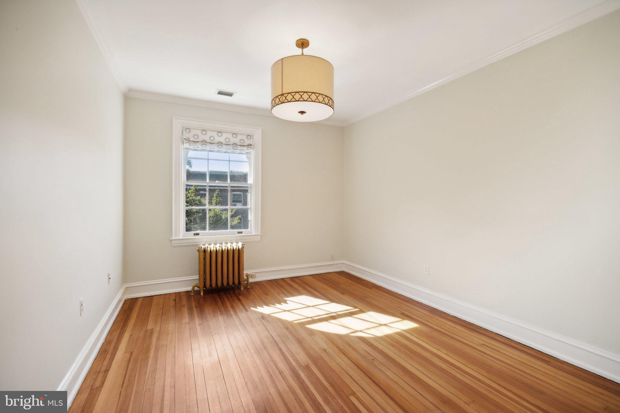 WOODLEY PARK - Residential