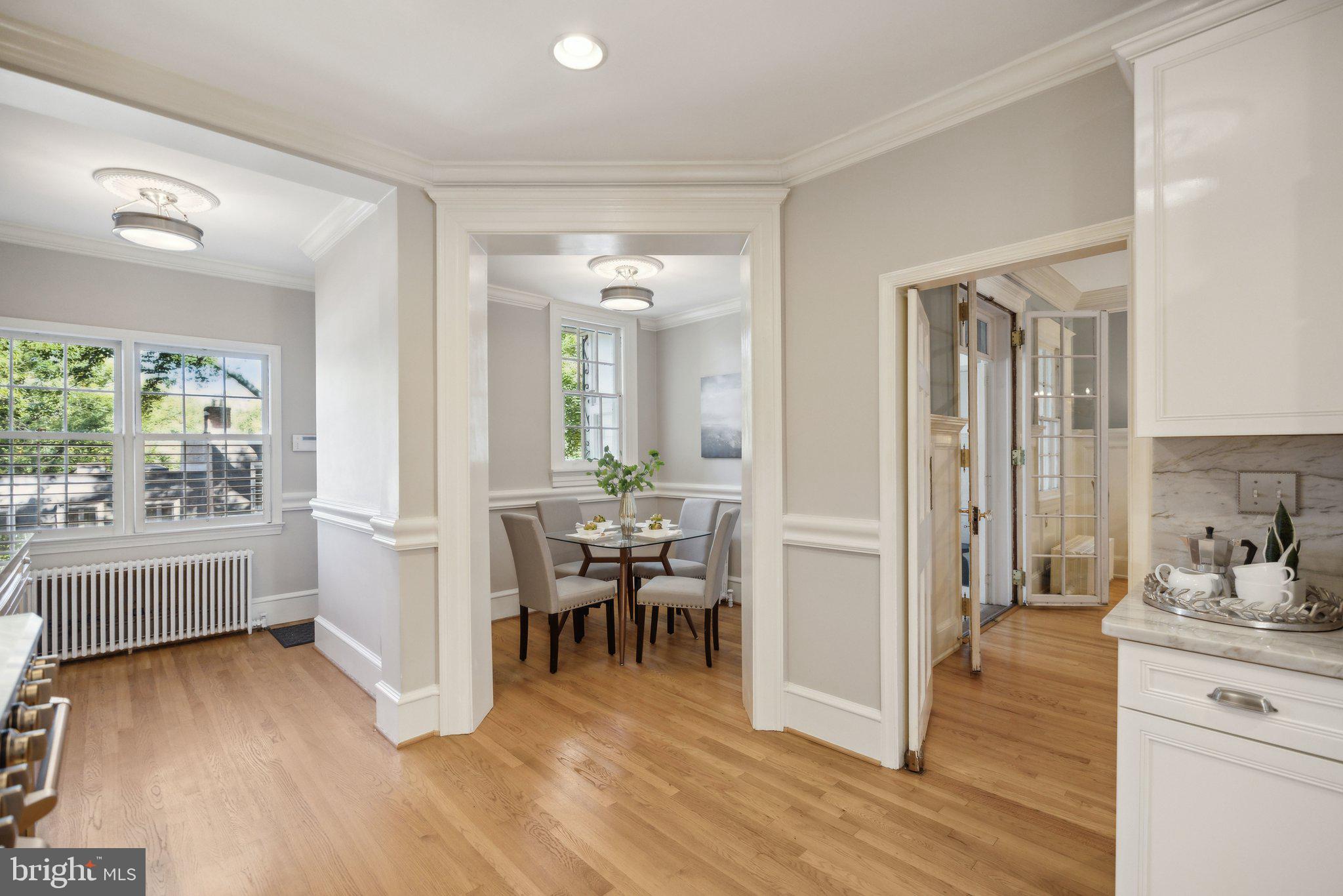 WOODLEY PARK - Residential