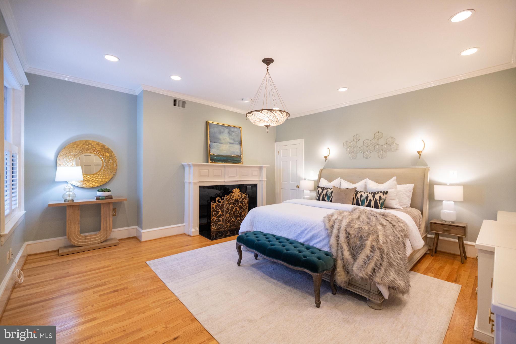 WOODLEY PARK - Residential