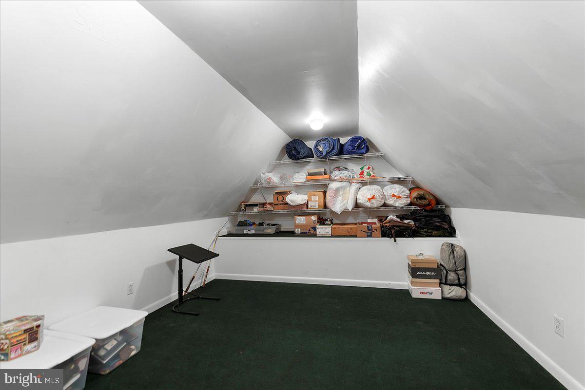 WALNUT GROVE - Residential