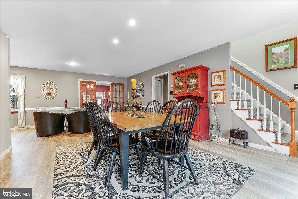 WALNUT GROVE - Residential