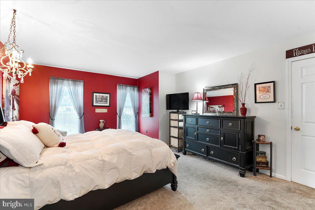 WALNUT GROVE - Residential