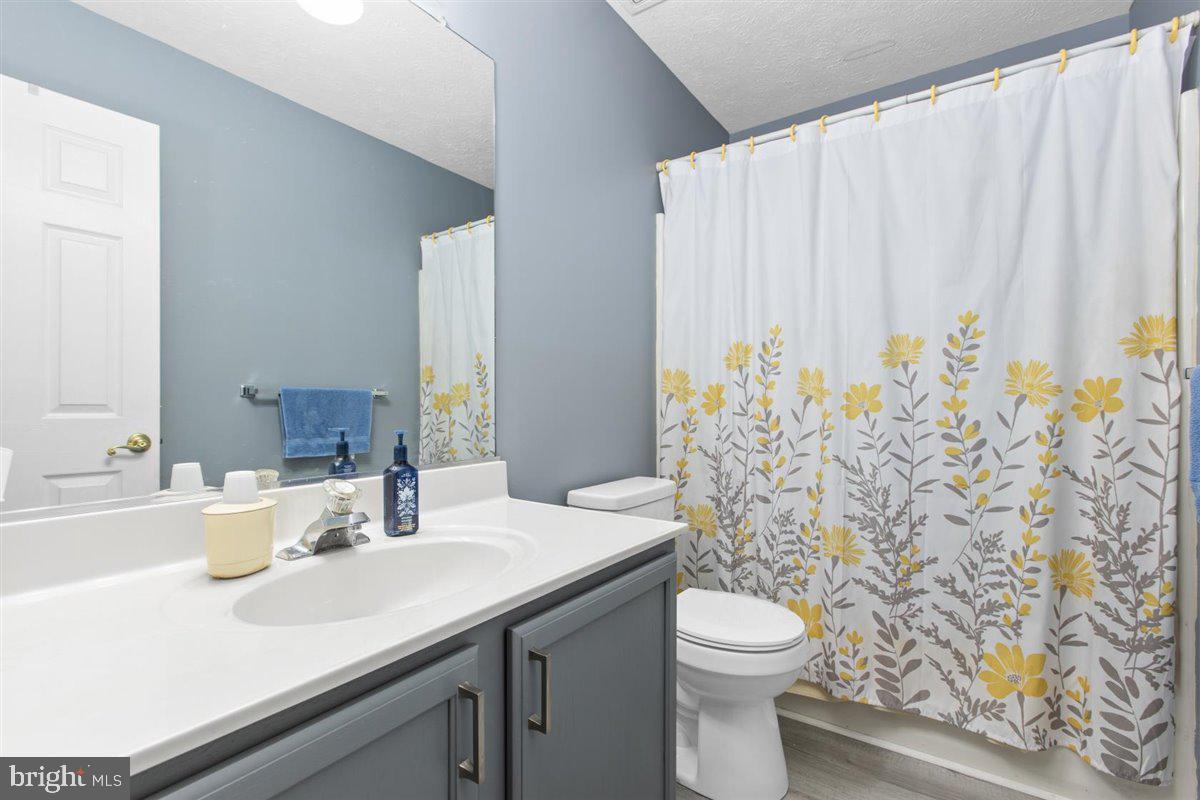 BEACHWOOD ESTATES - Residential