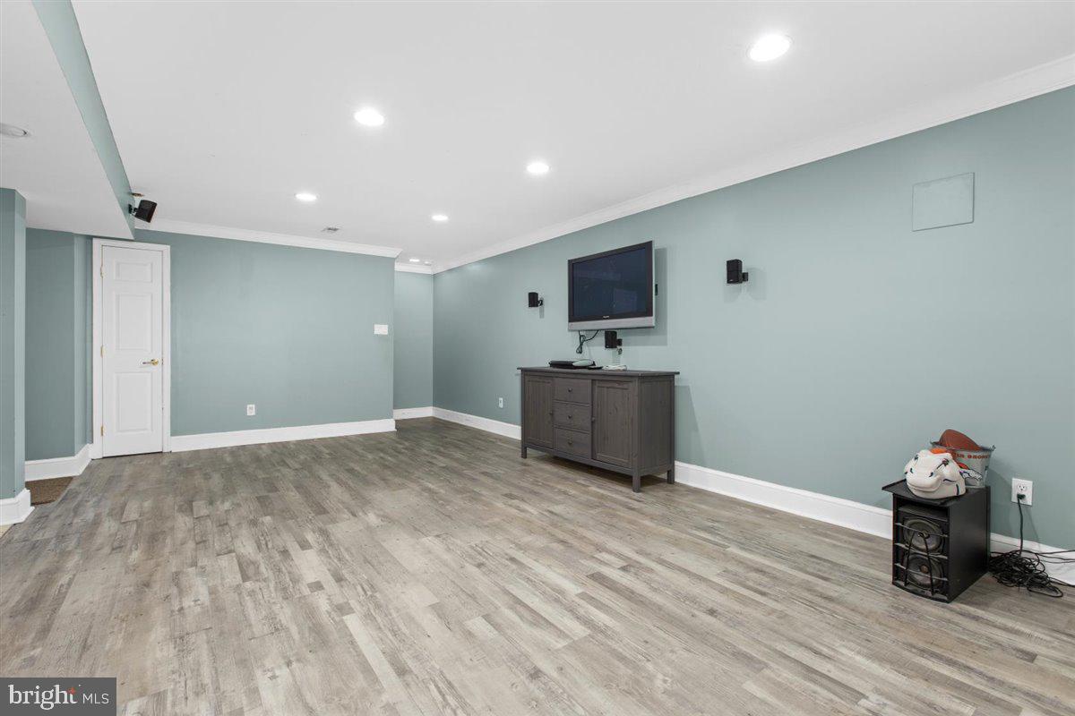 BEACHWOOD ESTATES - Residential