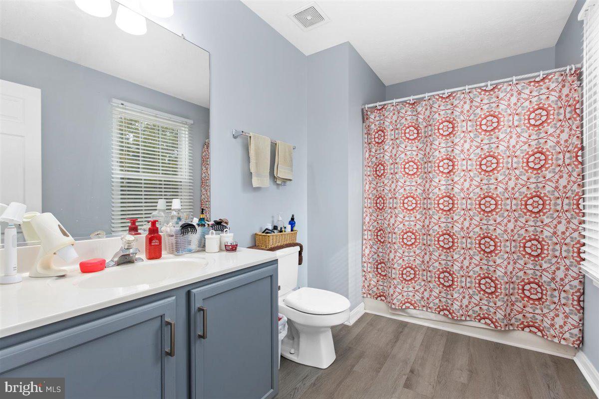 BEACHWOOD ESTATES - Residential