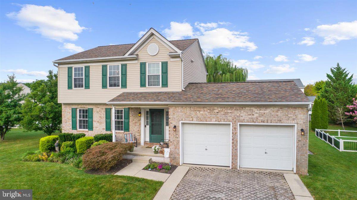 BEACHWOOD ESTATES - Residential