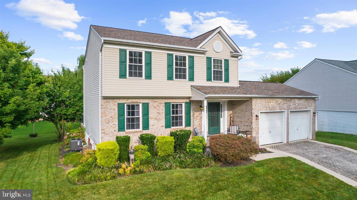 BEACHWOOD ESTATES - Residential