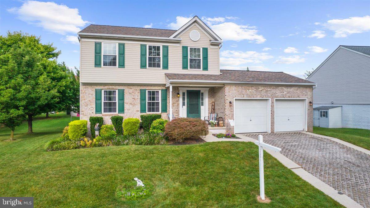 BEACHWOOD ESTATES - Residential