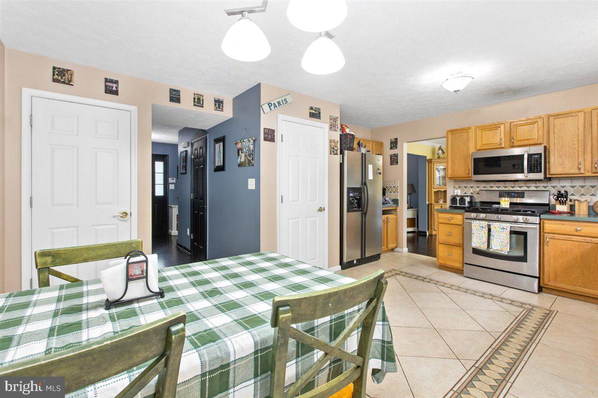 BEACHWOOD ESTATES - Residential