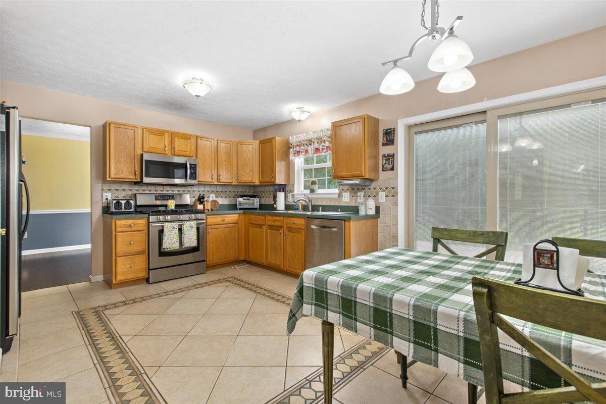 BEACHWOOD ESTATES - Residential