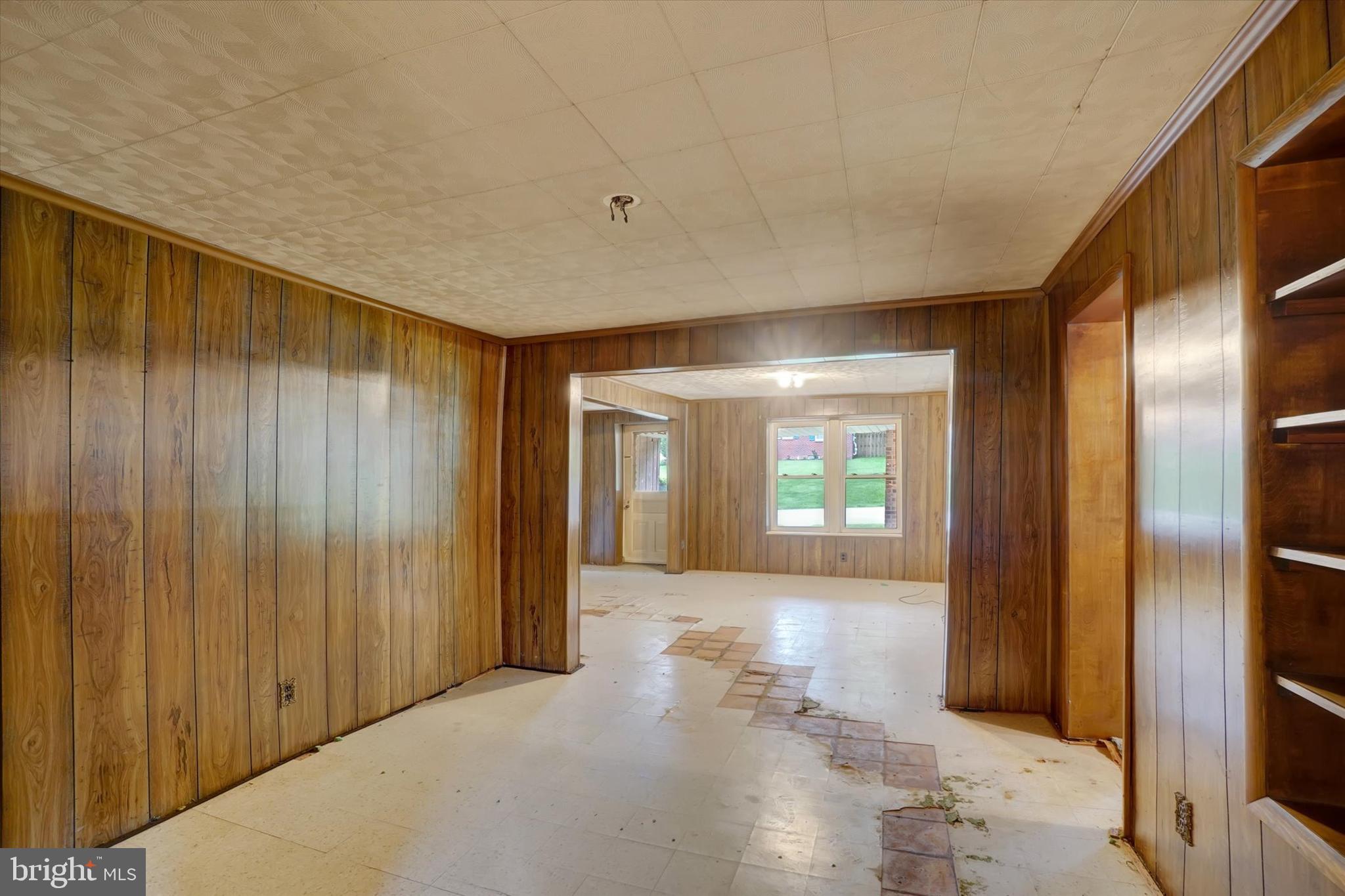 9446 E SPRINGFIELD ROAD 9448