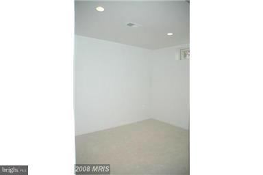 SOUTH RIDING - Residential Lease